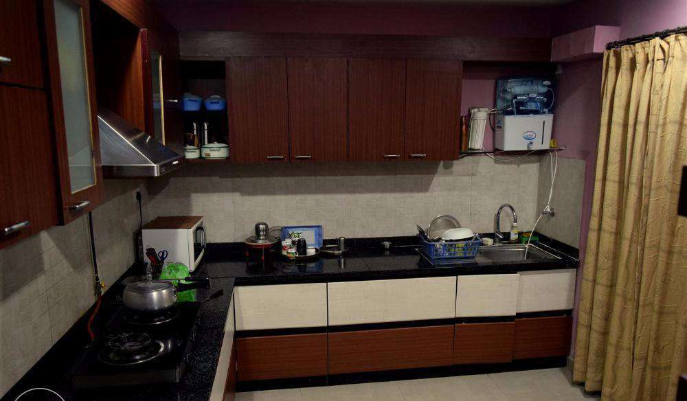 Flat in Tulsi Nagar. 4 BHK